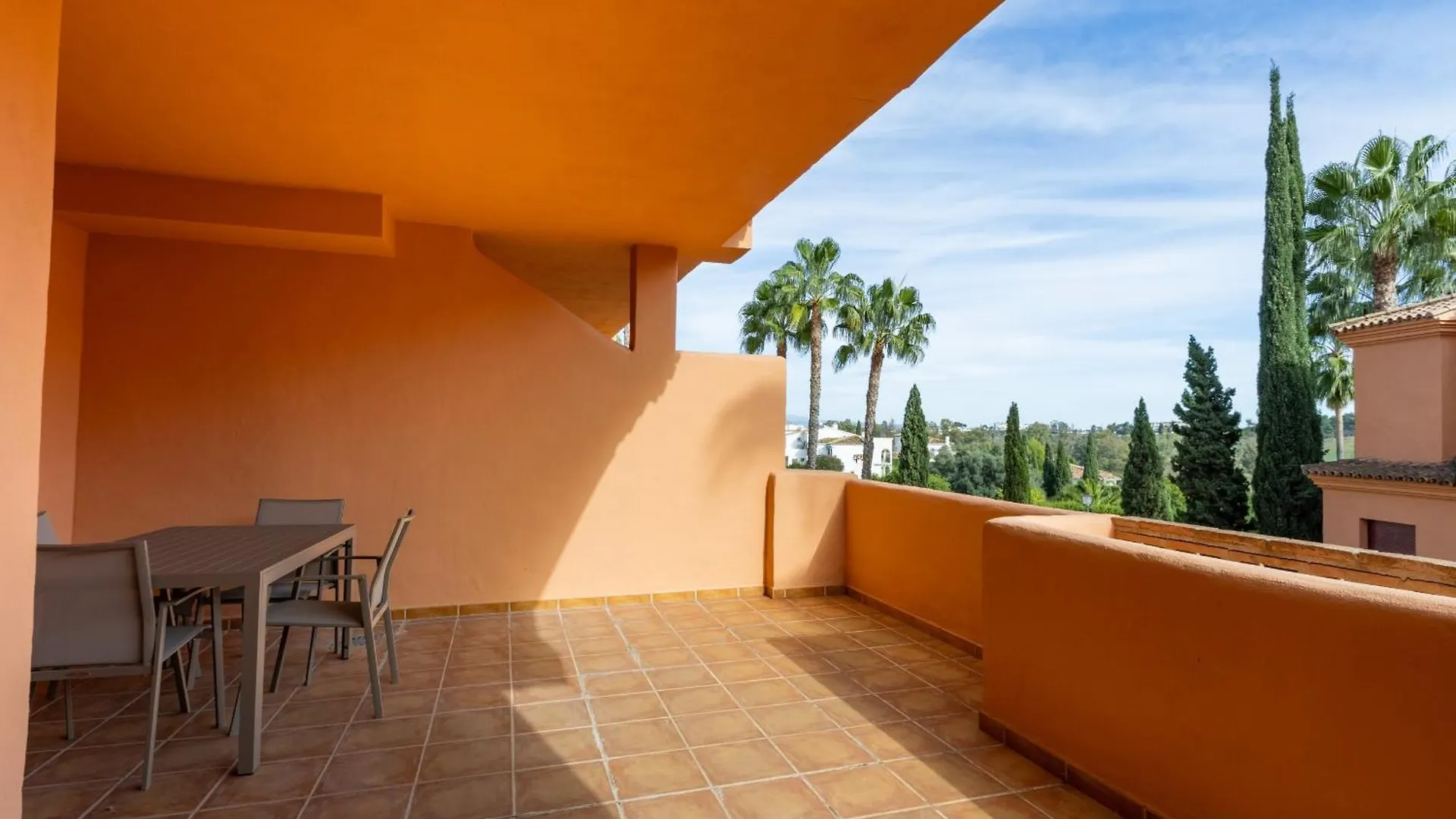 Royal Marbella Golf Resort Εστεπόνα