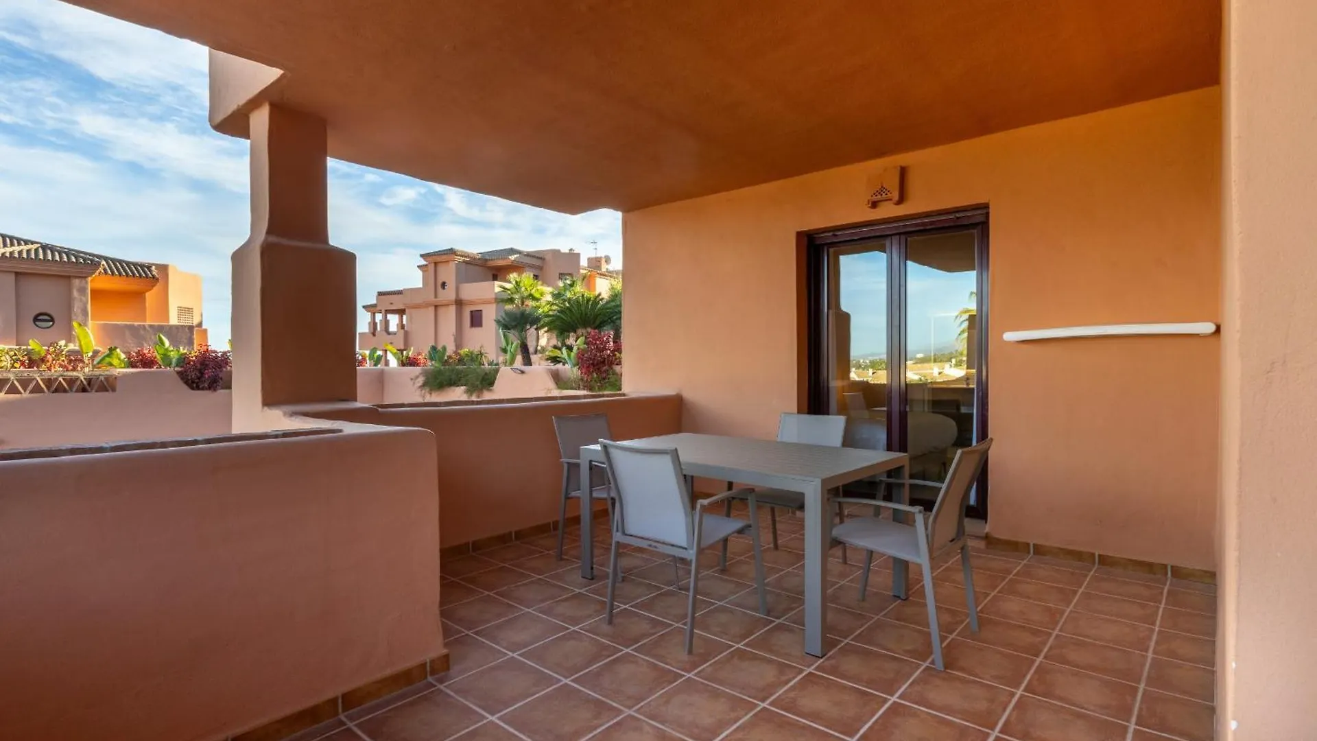 Royal Marbella Golf Resort Estepona Apartment
