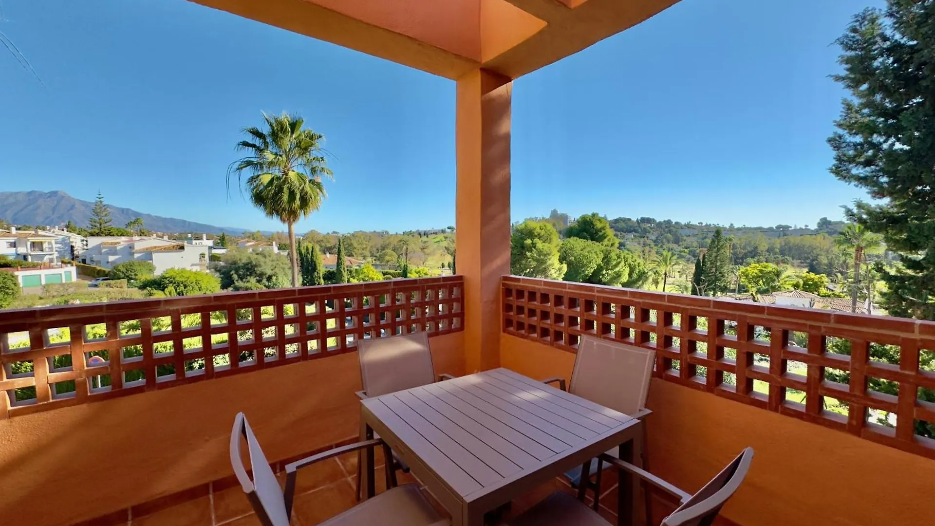 Royal Marbella Golf Resort Estepona Apartment